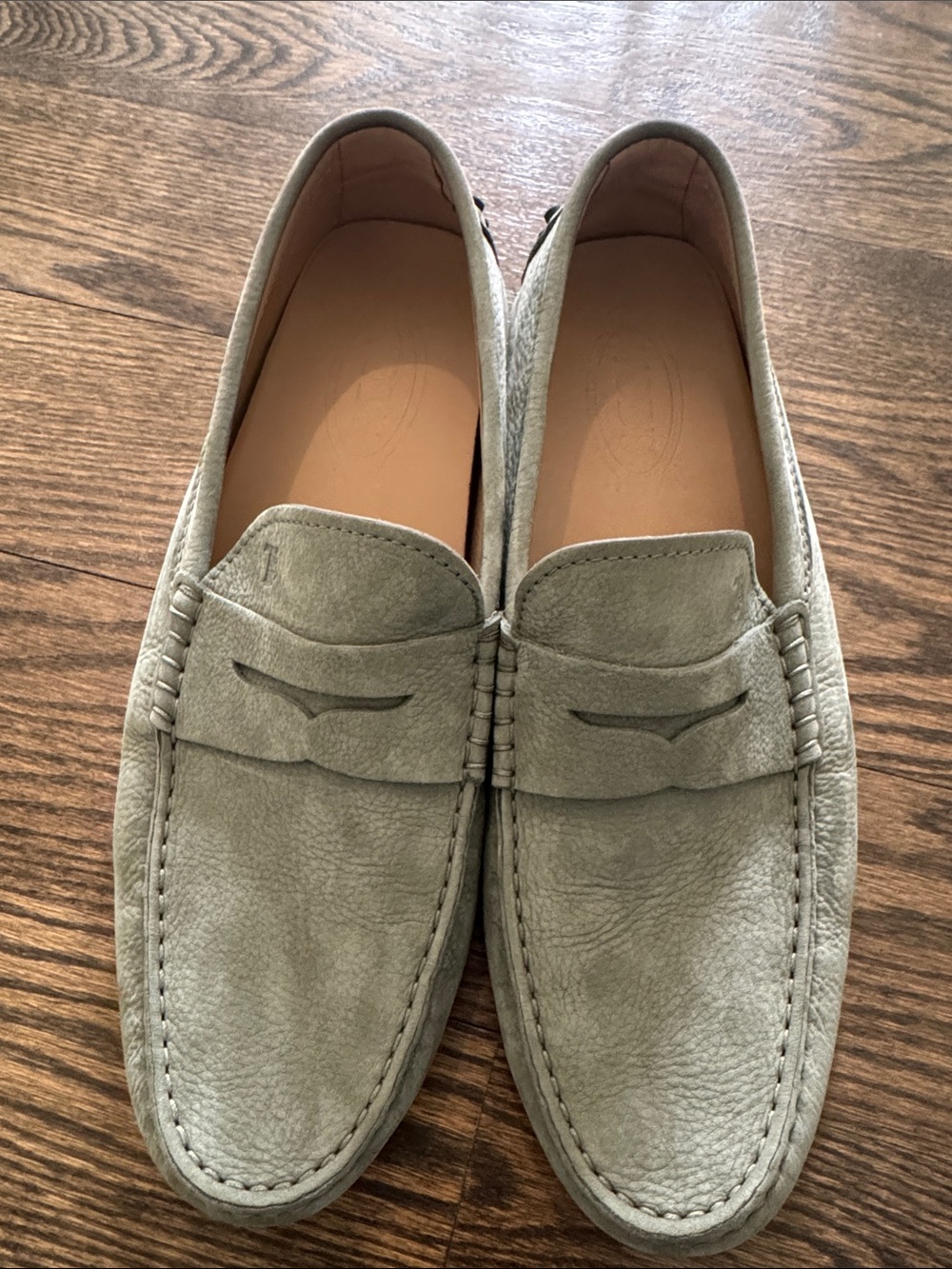 Tod's Suede Penny Loafers in Light olive-Green